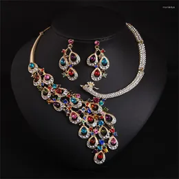 Pendant Necklaces 1 Set Of European And American Colored Gemstone Peacock Necklace Earrings Bride Dress Big Brand Accessories