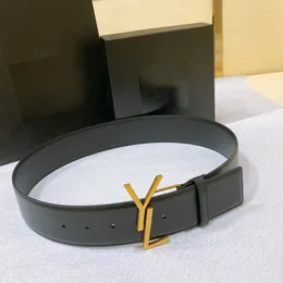 Cintura classica vintage con fibbia in oro rame larghezza 5,0 cm Cintura di lusso per donna Moda Cappotto Accessori Vita Cintura di design di alto livello Semplice e versatile