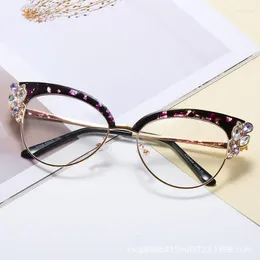 Solglasögon kvinnors glasögon anti-blue lätt mode personlighet retro diamanter katts ögon vanlig fest dans street s