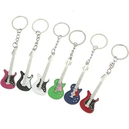 Keychains Lanyards 20Pcs Men Womens Guitar Keychains pink blue red black Key Chain Charms for Bag Car Keyring Accessories Gift 230810