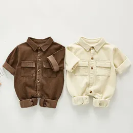 Rompers Born Boys Girls Corduroy Jumpsuits Ubrania Sprężyna jesień chłopców dla dzieci Rompers długie rękawy Rompers 03yrs 230811