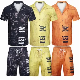 Summer Designer Men Men Tracksuits Mens مجموعة هاواي للرجال بدلات الطباعة الكلاسيكية للنساء tshirts الفاخرة غير الرسمية شورتات غرافيتي الرجل و shirt setsm-3xl