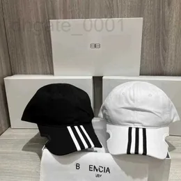 Ball Caps Designer co branded high-quality brim three bar missing corner baseball cap, duck tongue cotton soft top sunshade cap IS47