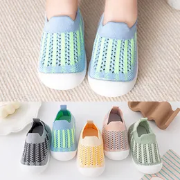 Pierwsze spacerowicze Summer Bacible Mesh Buty dziecięce Born Toddler Girl Socks Soft Bottom Bez poślizgu 05 lat 230812