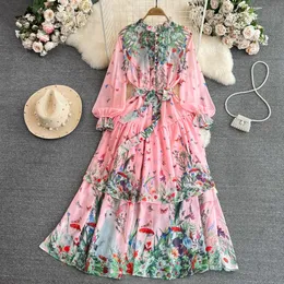 Grundläggande avslappnade klänningar 2024 Autumn Holiday Gorgeous Flower Rabbit Maxi Dress Women's Ruffled Petal Sleeve Cascading Floral Print Lace Up Chiffon Vestidos