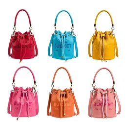 Yeni kadın lüks deri kova çantası tasarımcısı Marc Tote Klasik Drawstring Omuz Moda Çantası Top Tote Crossbody Bag Unisex H00812