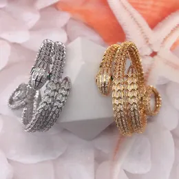 Markenanpassung Markenarmarmarmbänder Ring Schmuck Halsketten können maßgeschneiderte Handset -Diamant -Zinksilberlegierung mit goldener Außenschicht 001 sein 001