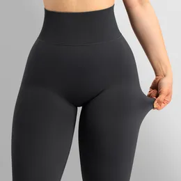 Strój jogi wysoki talia jogi splotki płynne legginsy Solid Scrunch Butt Tulting Booty Gym Push Up Women Leggings for Fitness 230811