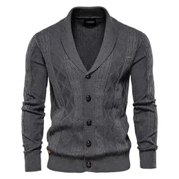 Męskie swetry Aiopeson Cotton Argyle Cardigan Mężczyźni swobodny pojedynczy kolor stały kolor Business Cardigany Winter Fashion Sweter Man 230811