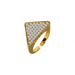 Band Rings designer high-end feeling, cold and indifferent style, light luxury, sparkling diamond, inverted triangle, fashionable versatile