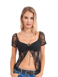 Tank da donna Donne Floral Lace Crop Top Y2K Sheer See attraverso magliette a maniche corte Slimt fit sexy che usci