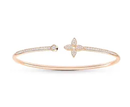 2023 Latest Bracelet Luxurious Full Diamond Sterling Silver Inlay Material Crafted with 18K Gold Plating, Gorgeous, Elegant, Versatile, Classic Platinum, Rose Gold