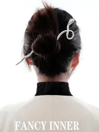 Clip per capelli 2023 Punk Snake Acconciatura a pelo Cink Cinese Rinestone Trendy Metal Irregolare Accessori Cool Accessori per donne