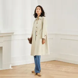 女性のトレンチコートコートコート秋23日本語のルーズフィットスモールフィギュアトールトールで薄いカジュアル用途の多用途の長さ