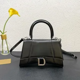 Designer högkvalitativ timglasväska axelväska avancerad design klassisk tre-linjer väskedesigner kvinnors väska crossbody väska rött stjärna rekommenderas