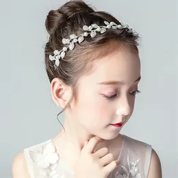 Beauty Silver Flowers Girls 'Head Pieces Flor Girls' Pedaços de cabeça Meninas 'Casamento da menina Tiara Crown262i