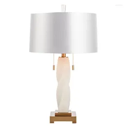 Настольные лампы светильника Advanced Sense American Simple Amemonge Sleed Advale Adend Living Room El Модель Light Luxury Decorative