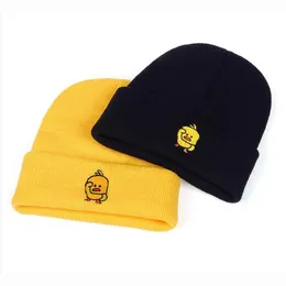 Beanie/Skull Caps New Autumn and Winter Hats Men's Cap Women's Hat Brodery Little Yellow Duck Cartoon Mönster Fashion Beanies Sticked Warm Hat