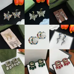 Klasik İnci Küpe Tasarımcısı Kadınlar Lüks Küpeler Tasarımcı Mücevherat Küçük Kalp Vintage Ohrringe Altın Kaplama Cjeweler Çiçek Adam Moda Sarkla Küpe