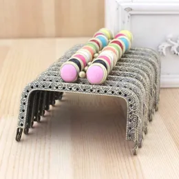 가방 부품 액세서리 20pcs/lot 8.5cm 다채로운 평평한 비드 금속 지갑 프레임 스퀘어 골동품 청동 놋쇠 코인 지갑 프레임 무료 KK12 230814