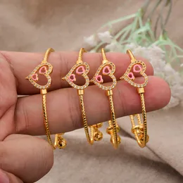 Bileklik 4pcs Bebek Bangles Kalp Dubai Altın Renk Bangles Çocuk Bilezik Lüks Bilezik Dubai Bangles Çocuk Takı Doğum Günü 230814