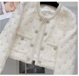 Chan New Women 's Brand Jacket OOTD 디자이너 패션 최고급 가을 겨울 브랜드 진주 코트 진주 코트 봄 캐주얼 코트 가디건 여성