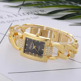 Armbandsur Luxur Diamond Watch for Women Fashion Square Quartz Watches Casual Armband rostfritt stål Armbandsur Montre