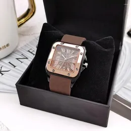 腕時計の女性の時計豪華なクォーツ時計アロイダイヤルシリコンストラップカジュアルブレスレットレディースリロジェパラミージャー