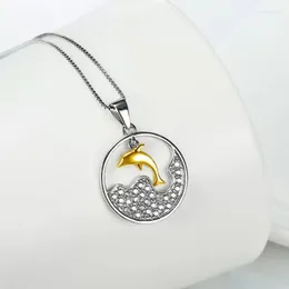 Naszyjniki wisiorek Huitan Delikatny naszyjnik zwierząt z błyszczącym CZ Stone Lovely Little Dolphin Anniversary Gift 2023 Trenda biżuteria dla kobiet