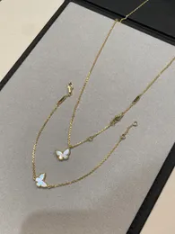 Vintage Kolye Kolye Marka Tasarımcısı Tatlı Bakır 18k Altın Kaplama Beyaz İnci Kabuk Kelebek Kısa Zincirli Gerletici Kadın Mücevherleri Kutu ile