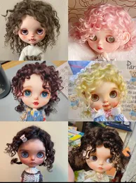 Куклы аксессуаров Dula Doll Wigs для Blythe Qbaby Multy-Chocored Mohair Apploding Head Curls 9-10 дюймов головы 230812