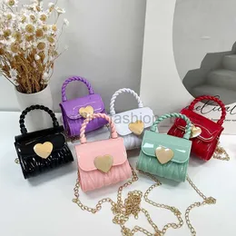 Cross Body Body New Children Skew Straddle Bag Girls 'Change Bolsa Chain Bolsa PVC One ombro Small Bag Candy Color Love Bag Caitlin_fashion_bags