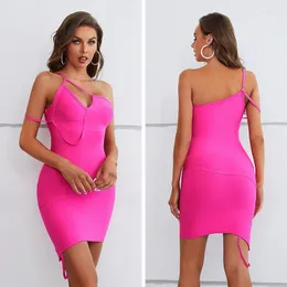 Abiti casual estivi da donna rosa senza maniche per la rosa senza maniche rayon design elegante design a una spalla mini celebrità abito da festa