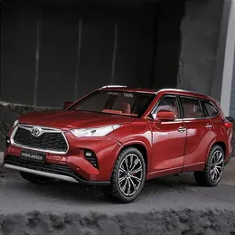 1 24 Toyota Highlander SUV Alloy Model Car Toy Diecasts Metal Casting Sound and Light Car Toys for LDREN Vehicle T230815