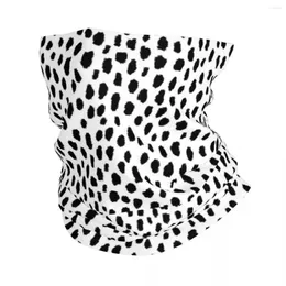 스카프 Dalmatian Spots Bandana Neck gaiter 인쇄 개 애호가 얼굴 스카프 다목적 헤드 밴드 하이킹 유니스세 섹스 성인 세탁 가능