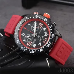 Armbandsur med lyxdesigner titta på Montre Endurance Pro Avenger Mens Watches Reloj 44mm gummiband multi Dial Work Chronograph armbandsur Silikon Orologio SB0