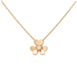 Designer Necklace for Women Fashionable New Four-leaf Clover Necklace High-quality Titanium Steel Gold Pendant Necklace Jewelry