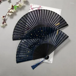 Figurki dekoracyjne 1PCS gwiaździste niebo wzór przenośny składanie fanów chiński styl letni bambus fan rzemieślniczy dekoracja ślubna rekwizyty