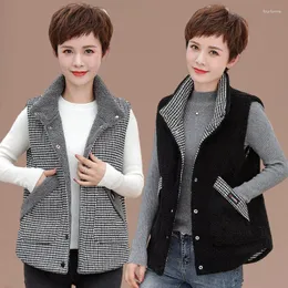 Women's Vests Middle-aged Mothers Faux Lamb Wool Vest Jacket 2023 Spring Autumn Warm Women Sleeveless Coat Plus Size Casual Waistcoat V127