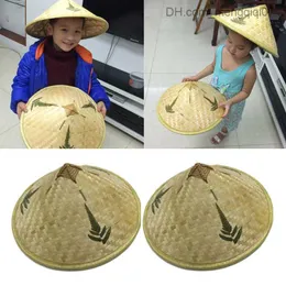 Caps Hats Home Ürün Merkezi Vintage Stil Saman Bambu Güneş Hatconical Çiftçi Balıkçılık Hatrain geçirmez El Dokumalı Seyahat Şapkası Z230815