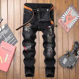 Denim Designer Jeans High Quality Ripped for Men Size Autumn Winter Plus Velvet Punk Streetwear Trousers KRG4