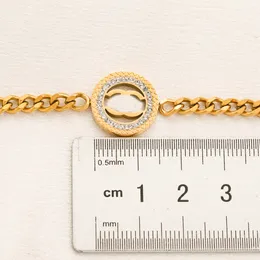 Pulseira de moda de moda pulseiras femininas pulseira de punho de punho da cadeia designer de jóias embutido Crystal 18K Gold Chain Chain Wedding Lovers Gifts