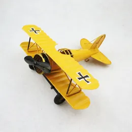 Aeromobile Modle Iron Iron retroplano Figurine in metallo Aereo Modello Vintage Glider Miniatures Aereo per decori per la casa per casa 230815