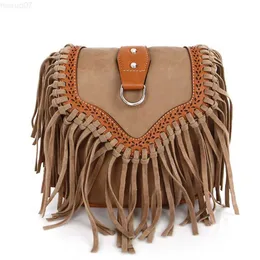 Bolsas de mensagens de mensageiro Bohemian Bag Boho Tassel Bolsa Crossbody para Mulher Retro Scrub Pu Couro Bola de ombro feminina Fringe Bag Bohemian Messenger L230815