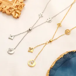 قلادة قلادة مصممة Clover Logo 18K Gold Jewelry Charm Love Long Chain 925 Silver عالية الجودة قلادة زفاف قلادة قلادة