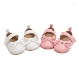 İlk yürüyüşçüler bebek ayakkabıları sevimli bowknot doğumlu yumuşak dip anti -slip toddler kızlar prenses bebek
