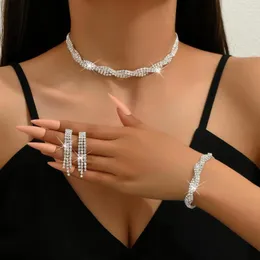 Halsbandörhängen Set Treazy Sparkling Twisty Design Short Choker Armband Jewelry for Women Crystal Wedding Bride