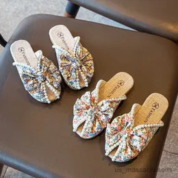 Slippers Girls 'Bowtie Slippers 2023summer Новая жемчужная мягкая подошва мышца подошва рыбы