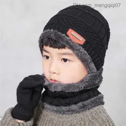 Cappelli Caps 2019 Cappello per bambini a maglia per bambini e guanti di sciarpa set ragazzi e ragazze calde e peluche invernali cappello a 3 pezzi Hat da sci all'aperto per bambini Solid SCARF Z230815