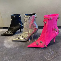 Cagole Sheepskin Bootsベルトバックル装飾サイドジッパー機関車セクシーな先のとがったファッションブーツハイヒールラグジュアリーデザイナー女性工場靴